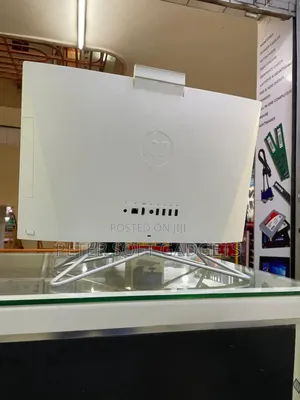 Desktop Computer HP 200 G4 22 All-in-One 8GB Intel Core i3 SSD 256GB