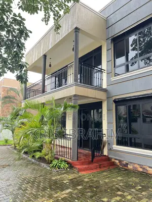 5bdrm Mansion in Makindye for rent