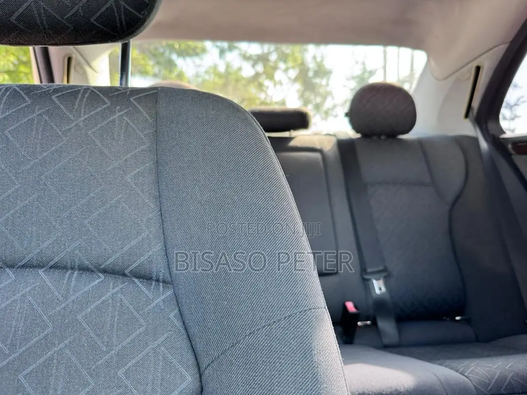 Mercedes-Benz C200 2005 Silver