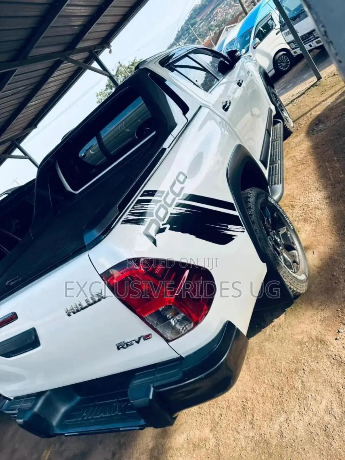 Toyota Hilux 2018 Blue