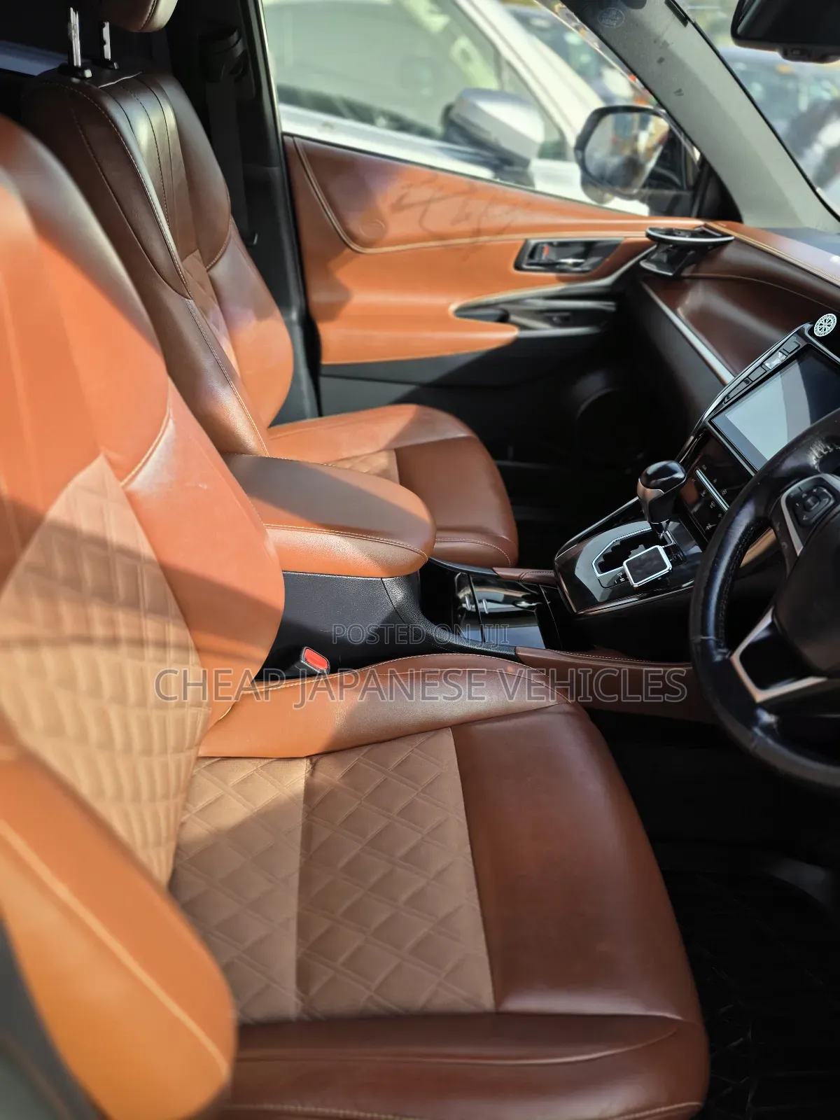 Toyota Harrier 2.0 2019 White
