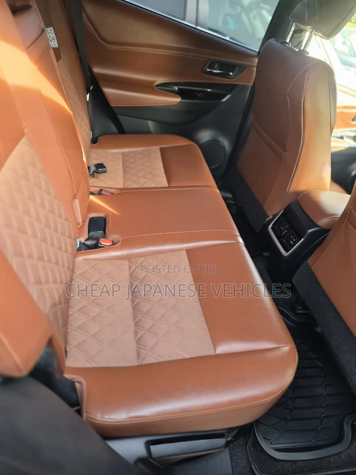 Toyota Harrier 2.0 2019 White
