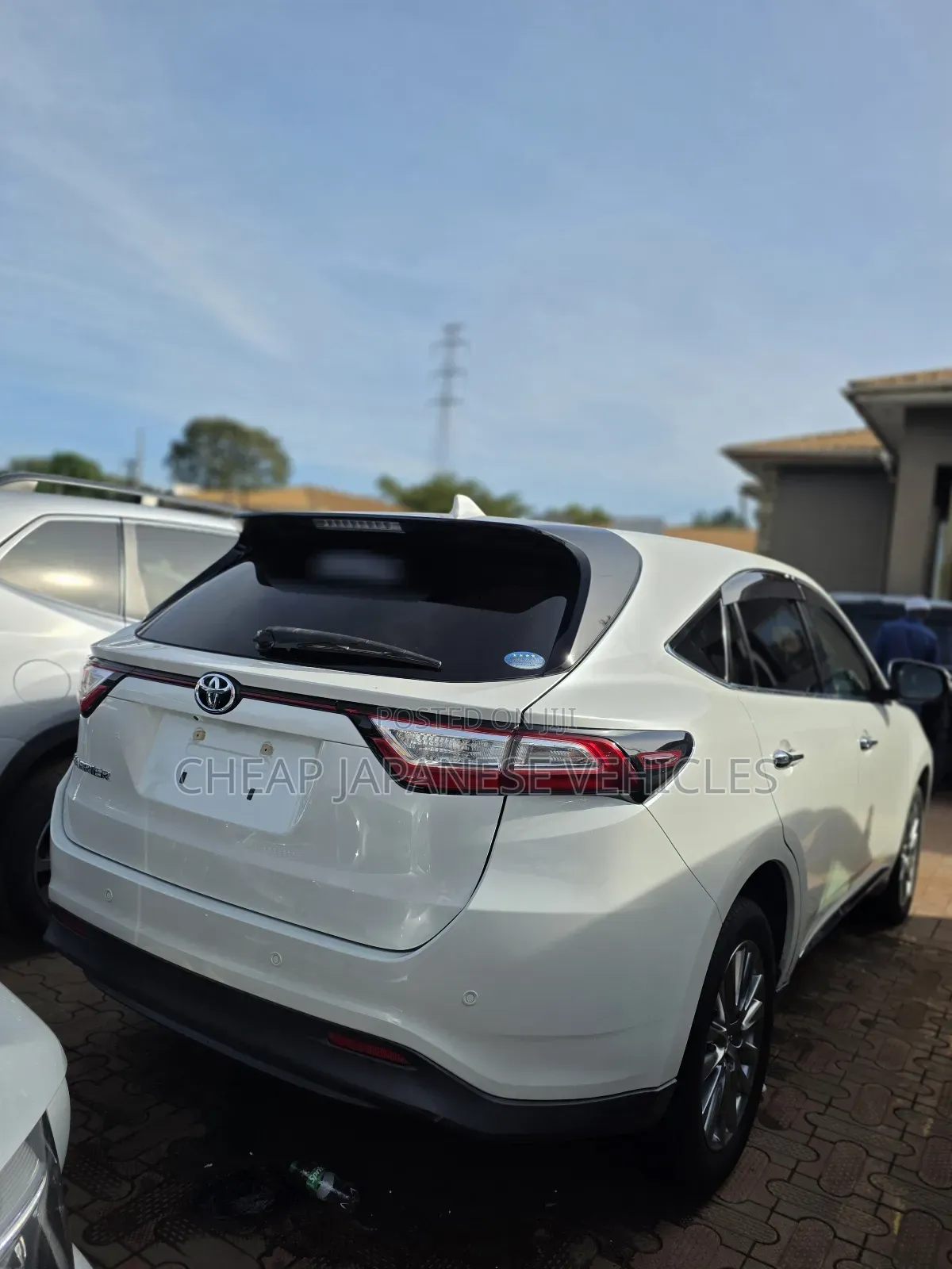 Toyota Harrier 2.0 2019 White