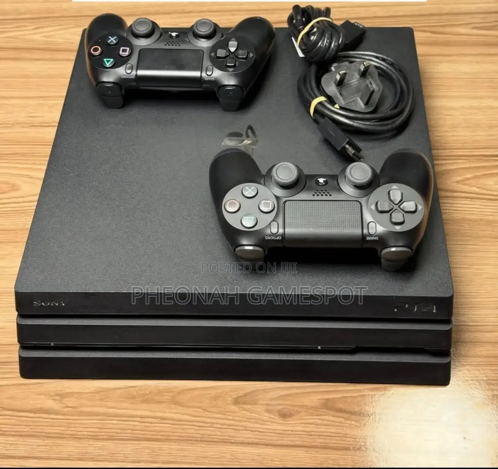 Playstation 4 Pro. Ps4 Pro. 2pads 30 Games to Keep the Cousins Quiet