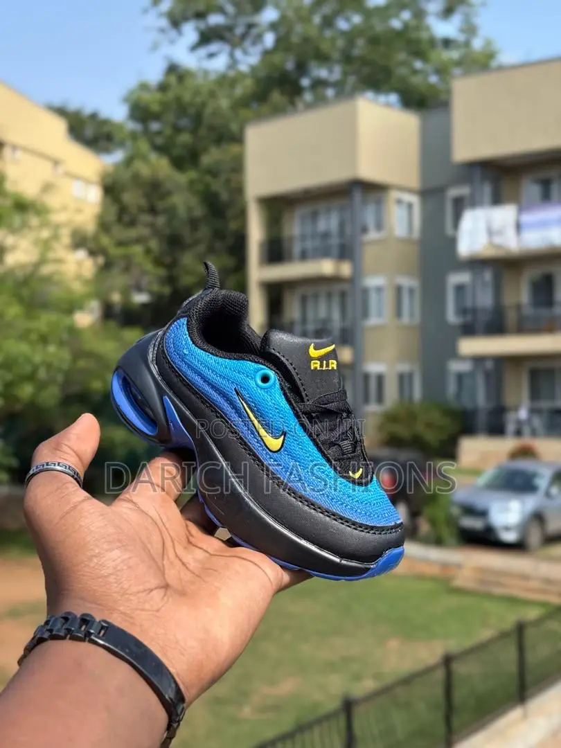 Nike Sneakers