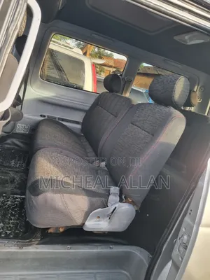 Toyota Noah 2001 Silver