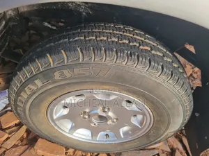 Toyota Noah 2001 Silver