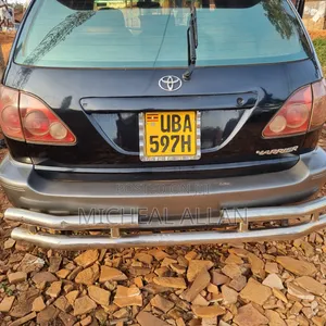 Toyota Harrier 2003 Black