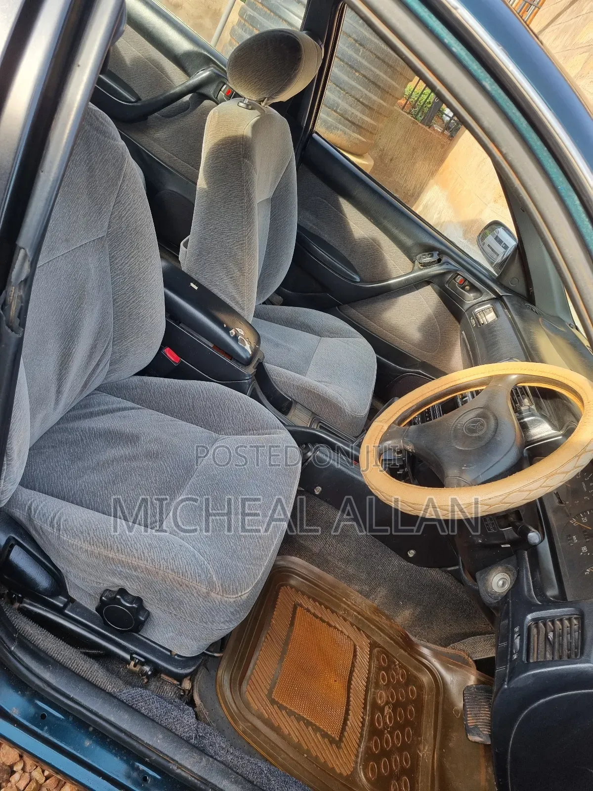Toyota Corona 1999 Black