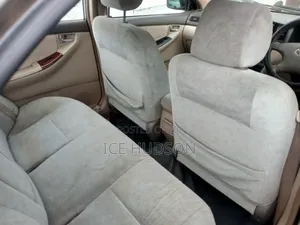 Toyota Corolla 2005 Silver