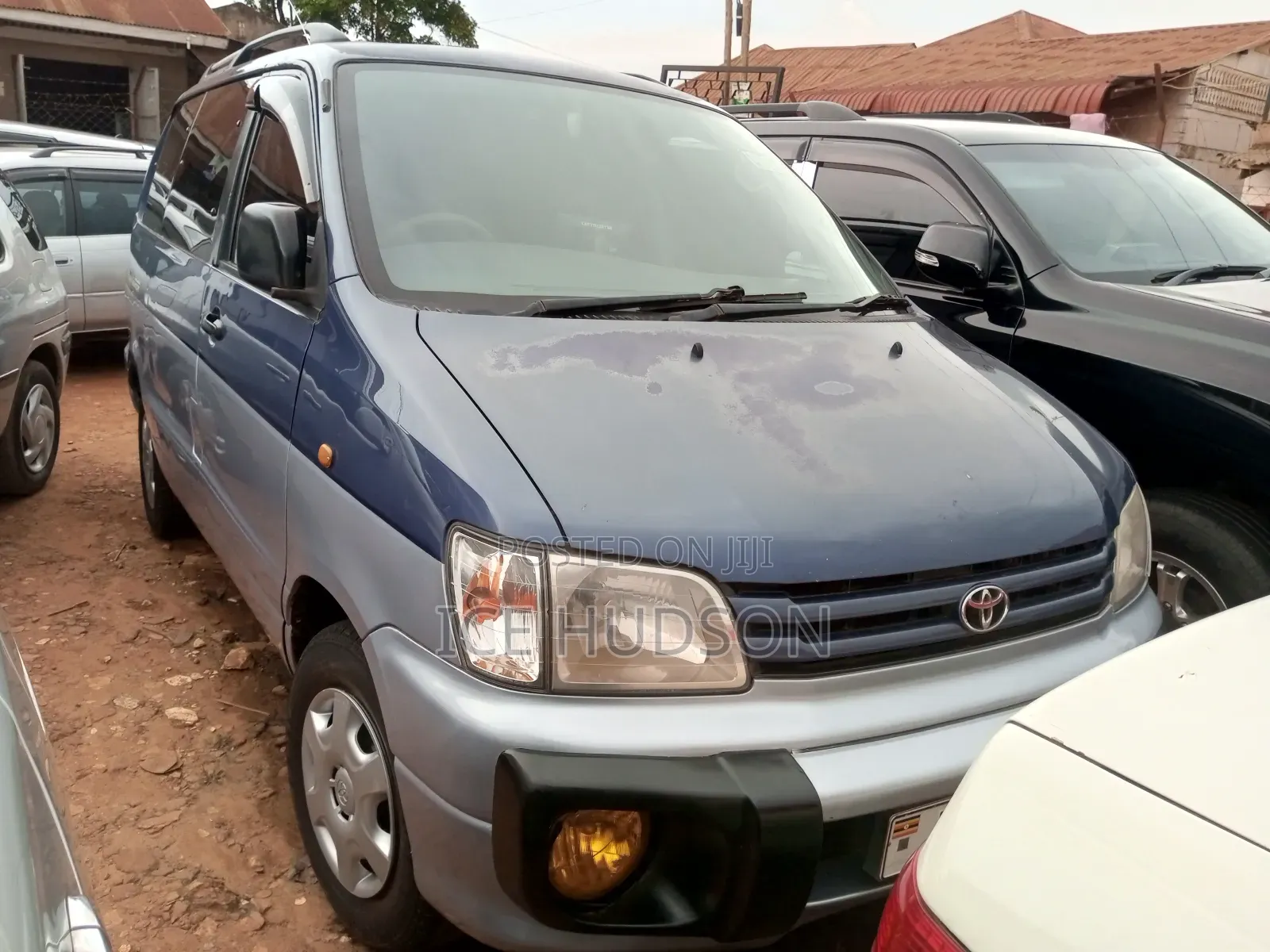 Toyota Noah 2002 Blue