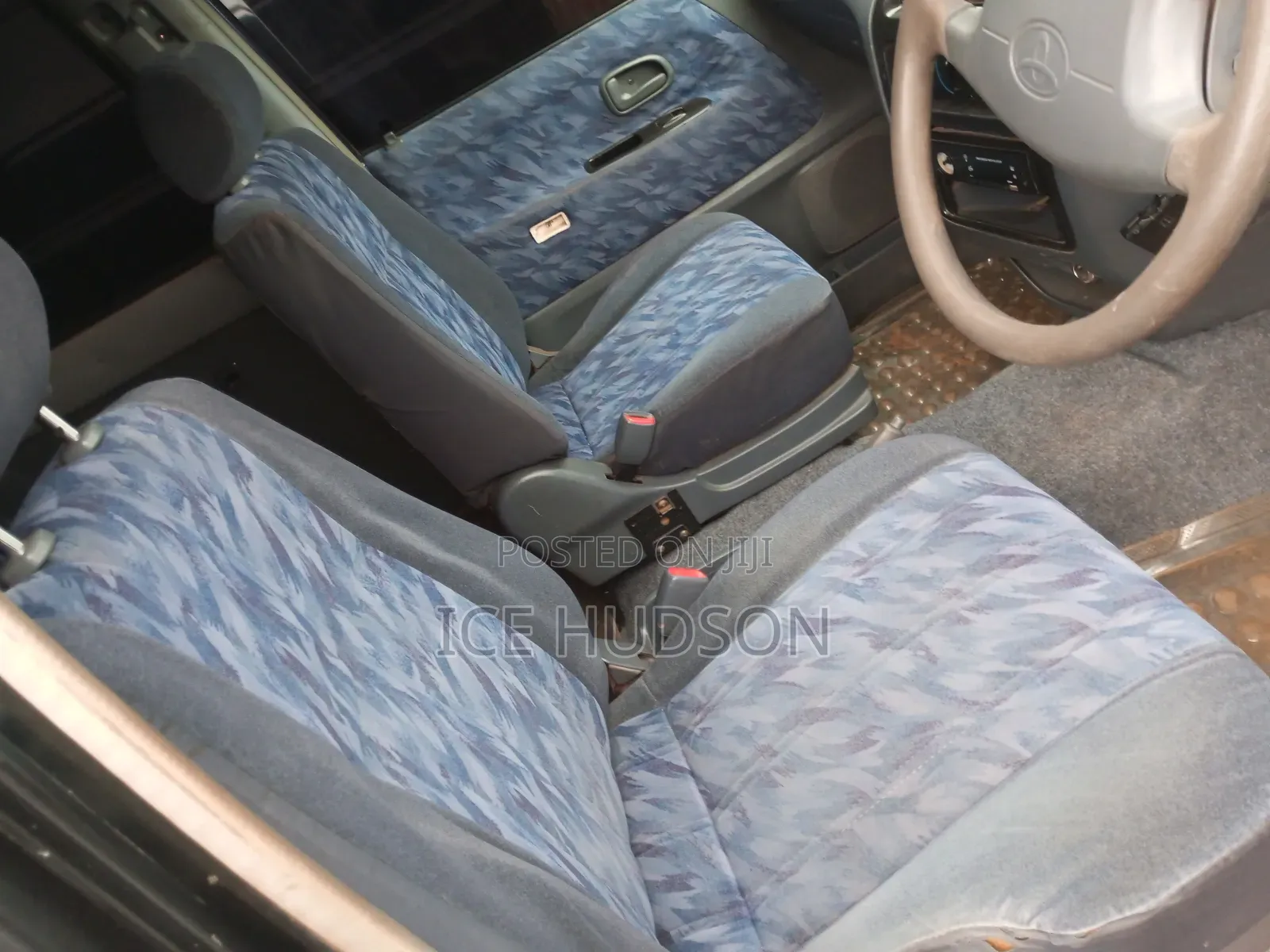 Toyota Noah 2002 Blue