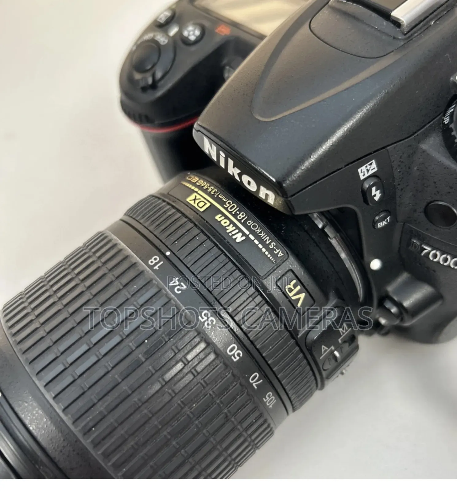 Nikon D7000 With Nikon 18-105mm Vr Lens
