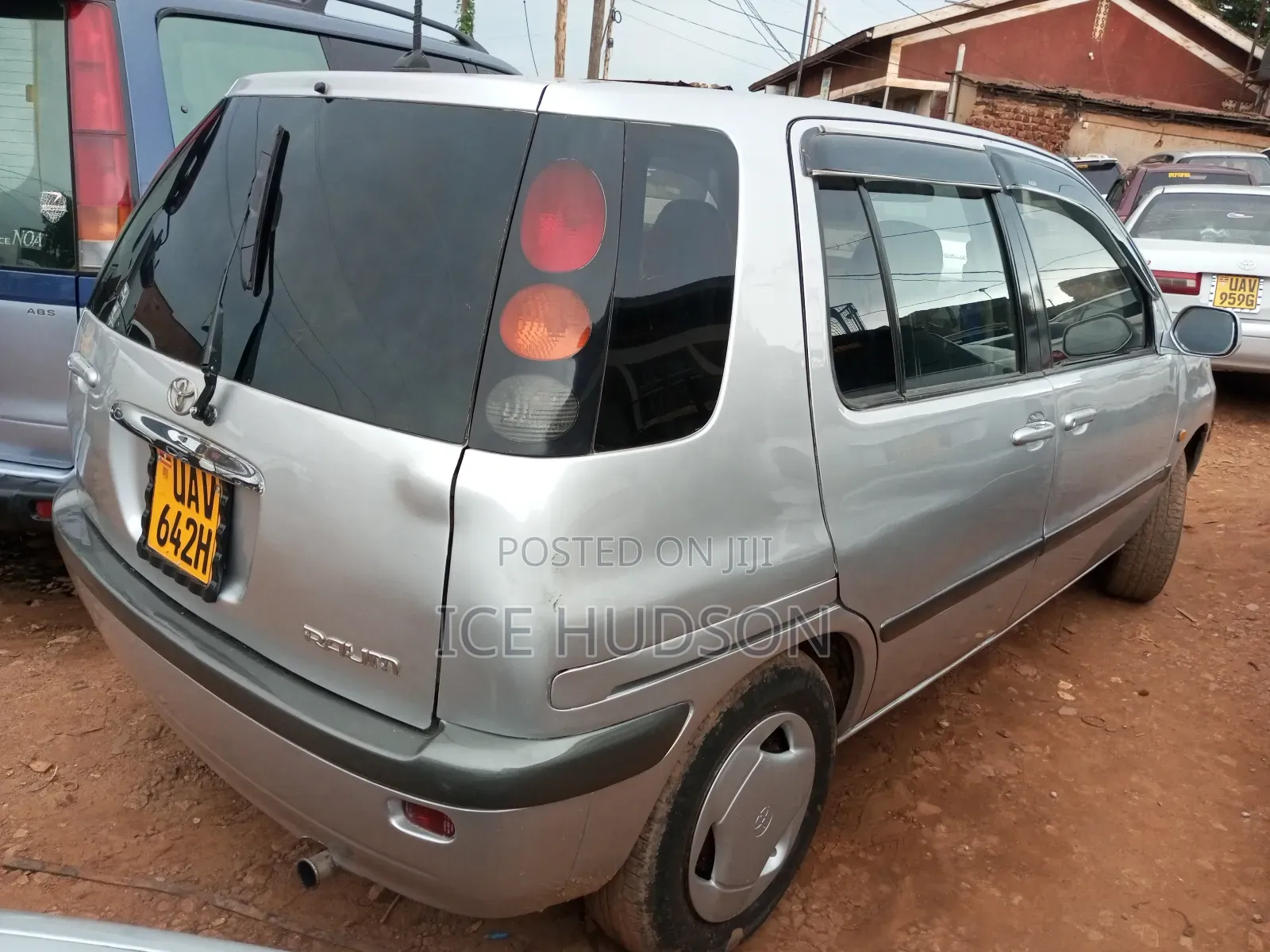 Toyota Raum 2002 Gray