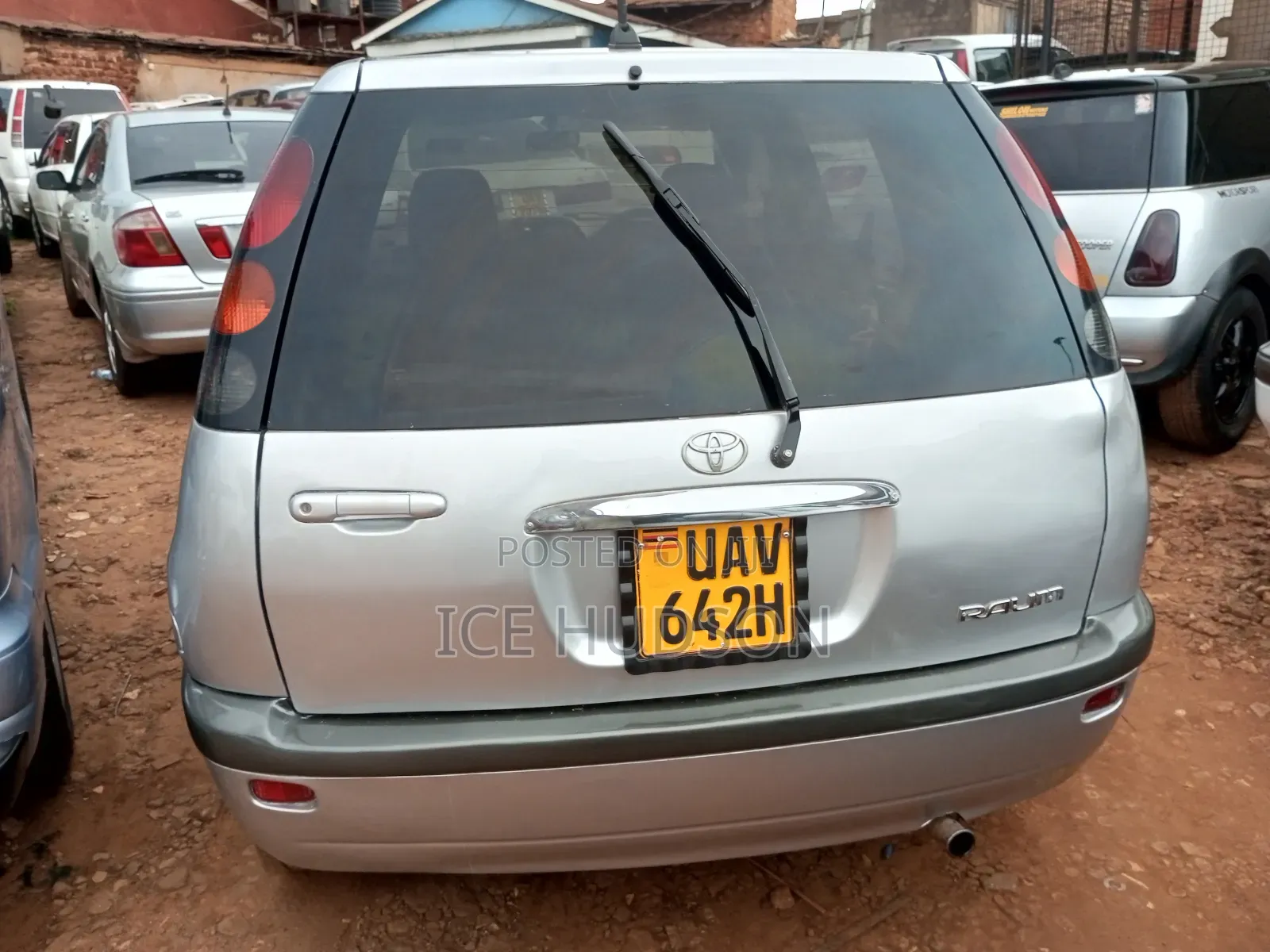 Toyota Raum 2002 Gray
