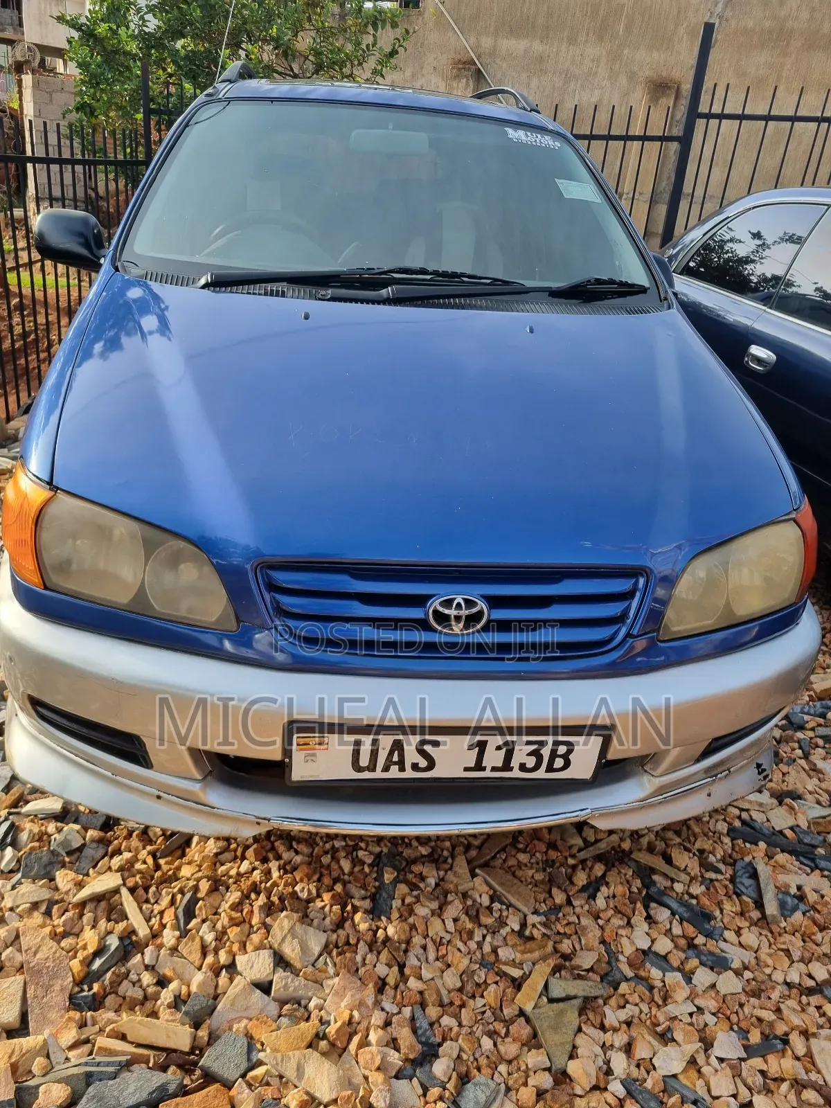 Toyota Ipsum 2000 Blue