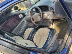 Toyota Ipsum 2000 Blue