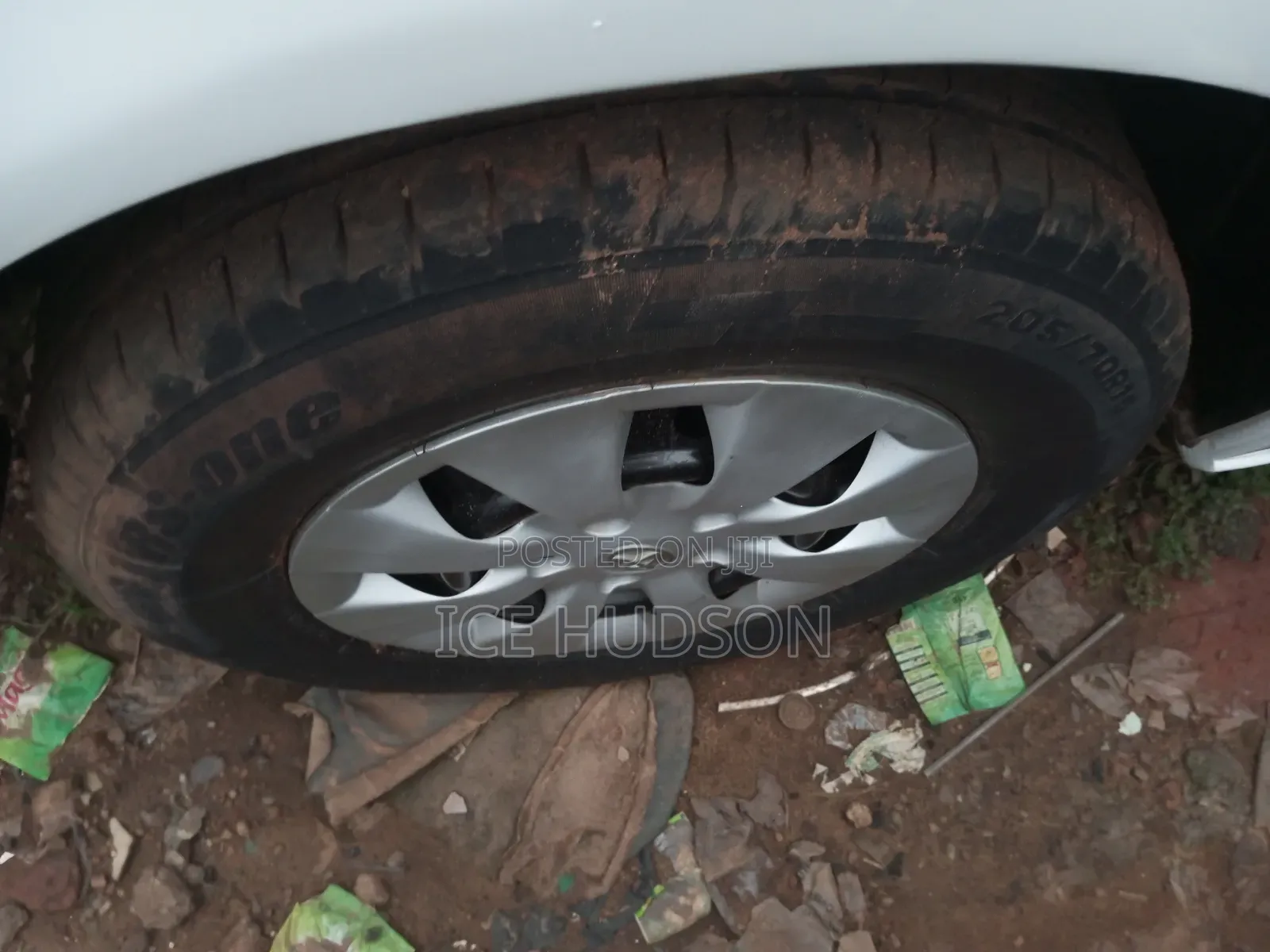 Toyota Noah 2011 White