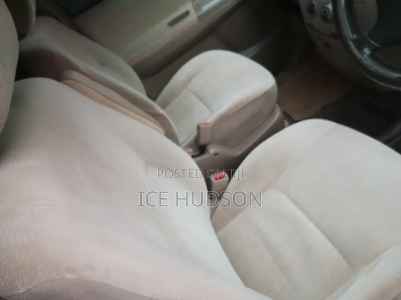 Toyota Noah 2011 White