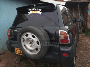 Toyota RAV4 1997 Black