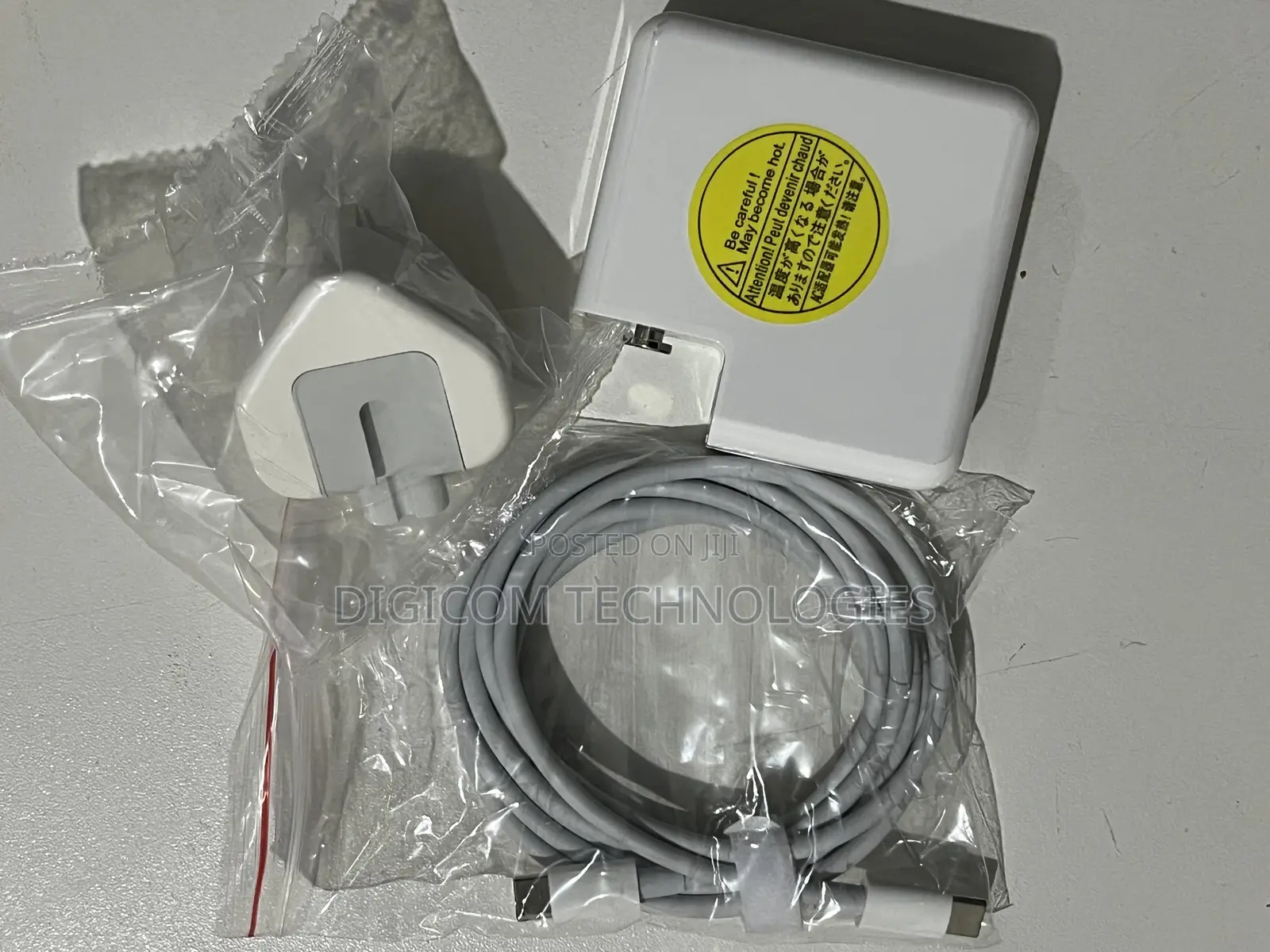 Apple Macbook 61w Charger Complete