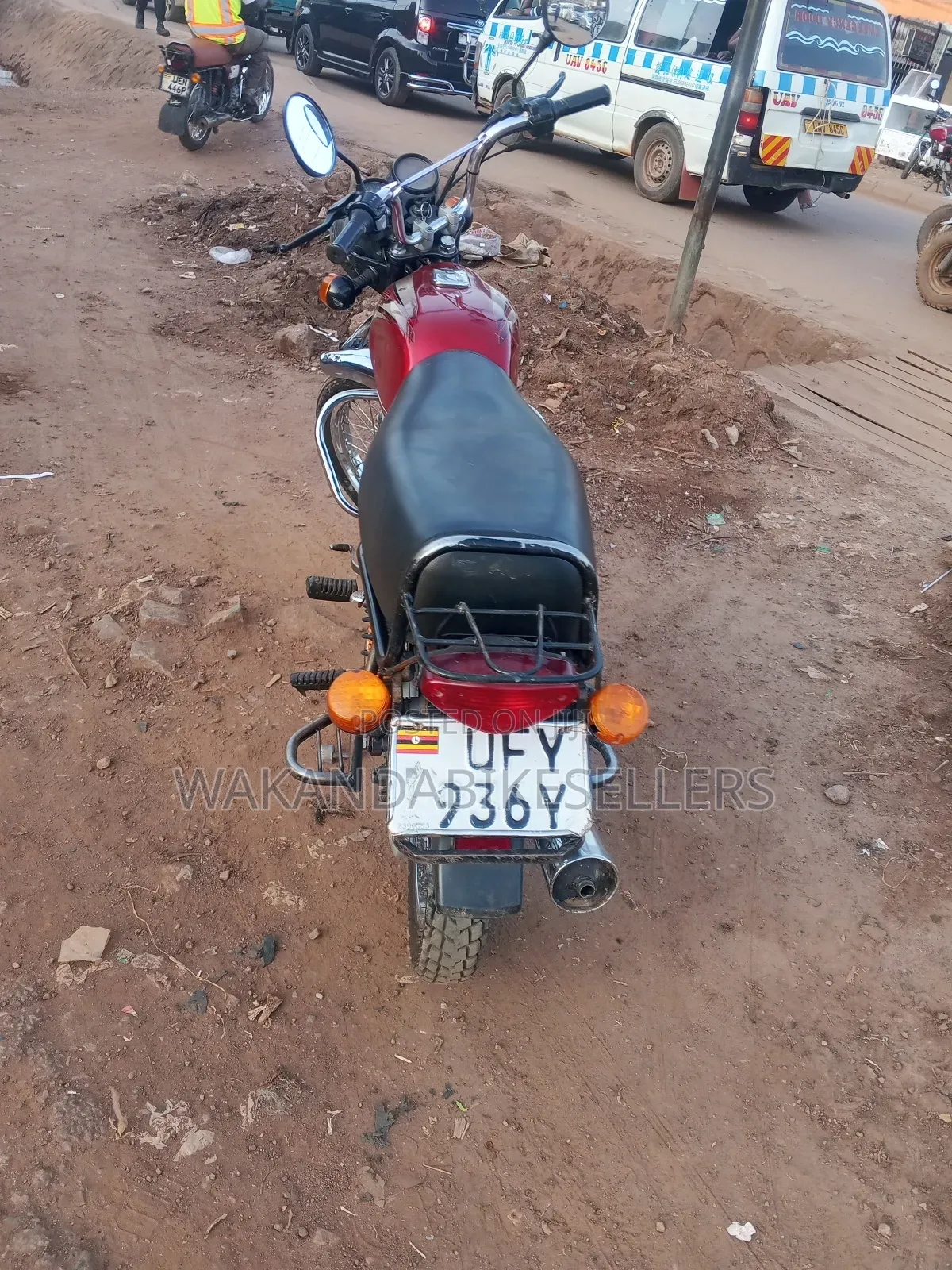 Bajaj Boxer 100 2023 Red