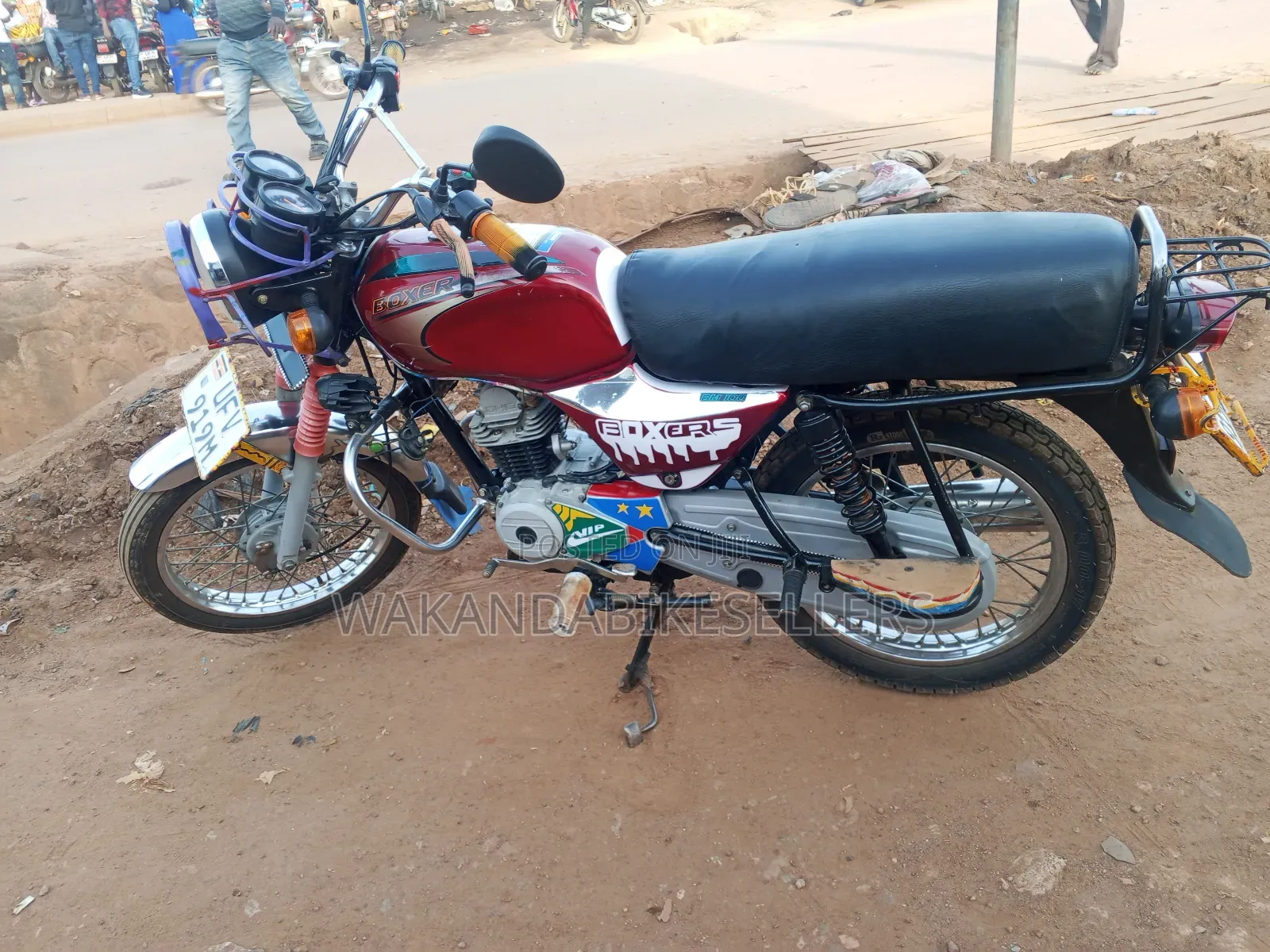 Bajaj Boxer 100 2023 Red