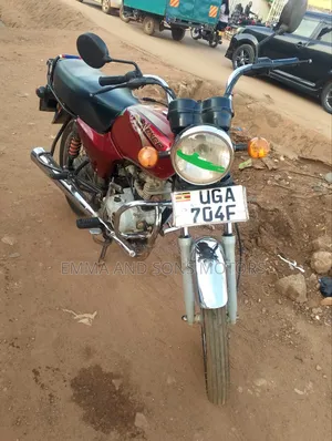 Bajaj Boxer 100 2024 Red