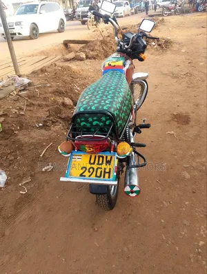 Bajaj Boxer 100 2019 Red