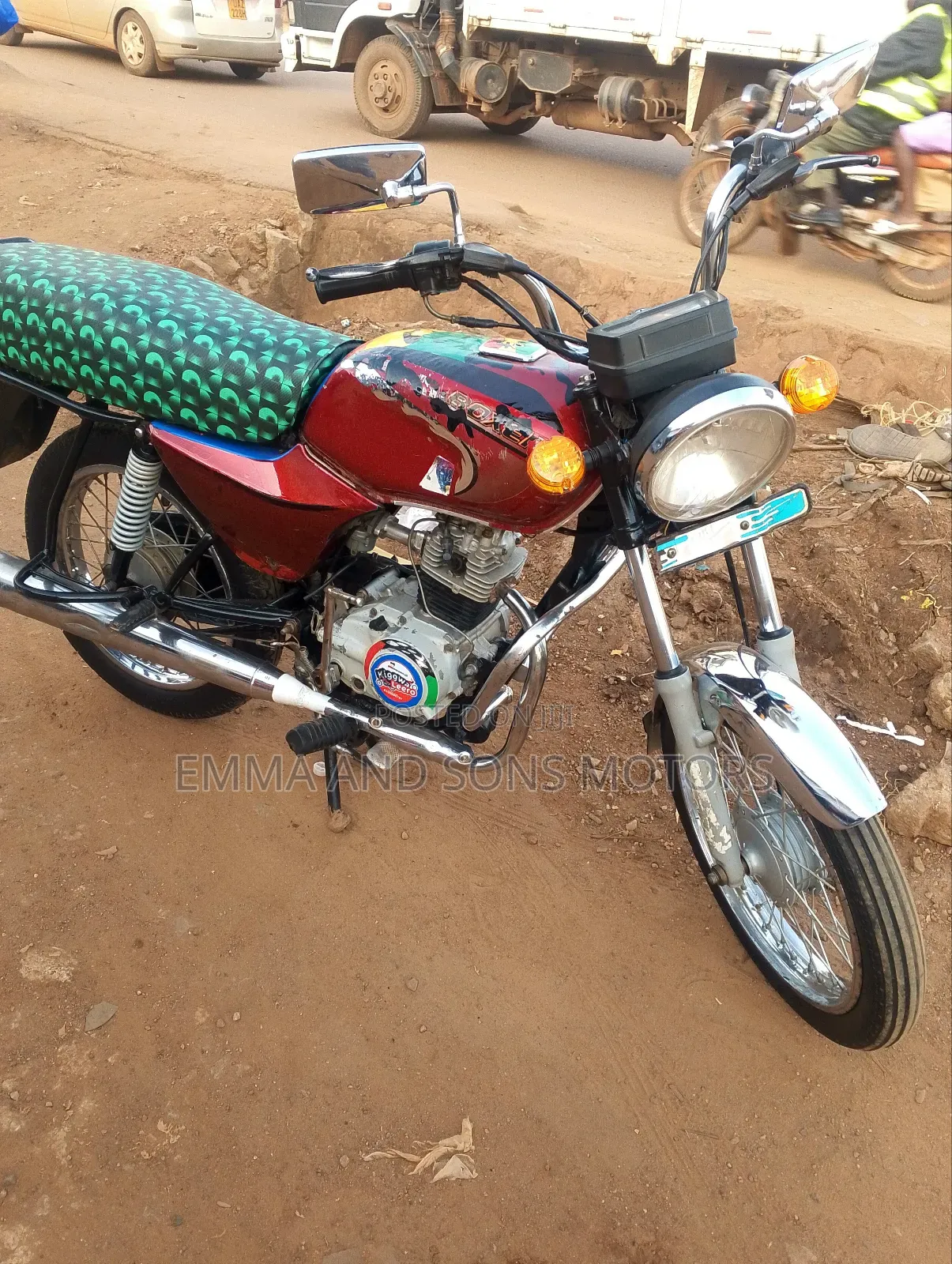 Bajaj Boxer 100 2019 Red