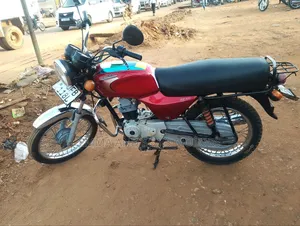 Bajaj Boxer 100 2022 Red