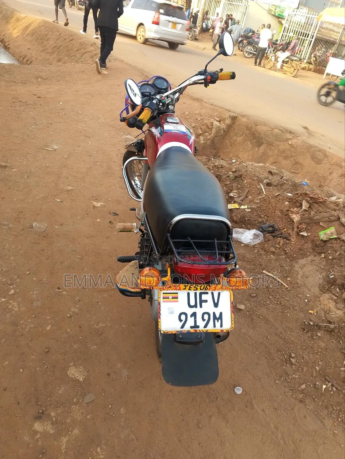 Bajaj Boxer 100 2023 Red