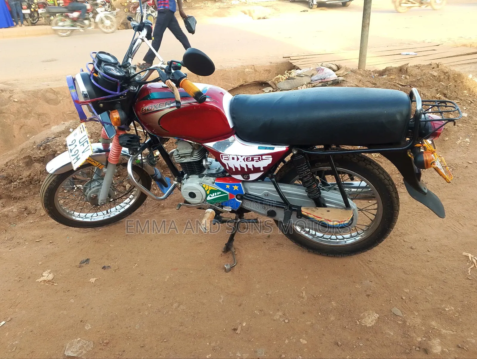 Bajaj Boxer 100 2023 Red