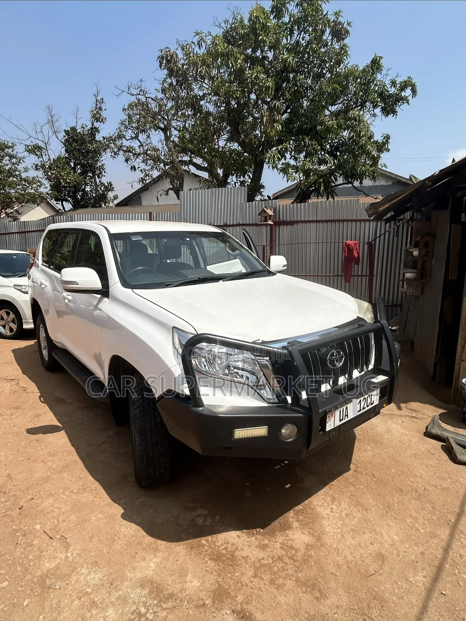 Toyota Land Cruiser Prado 2017 White