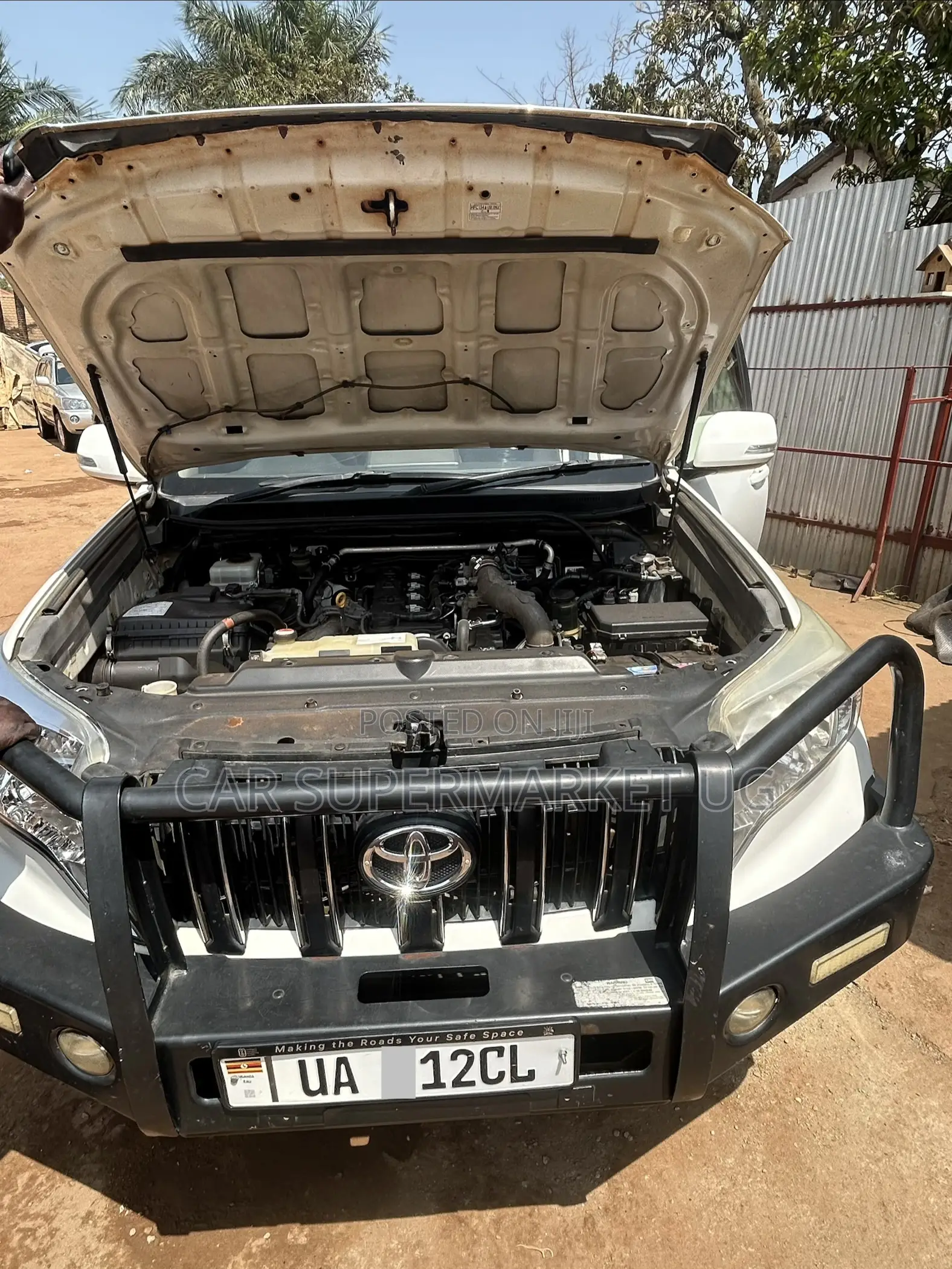 Toyota Land Cruiser Prado 2017 White