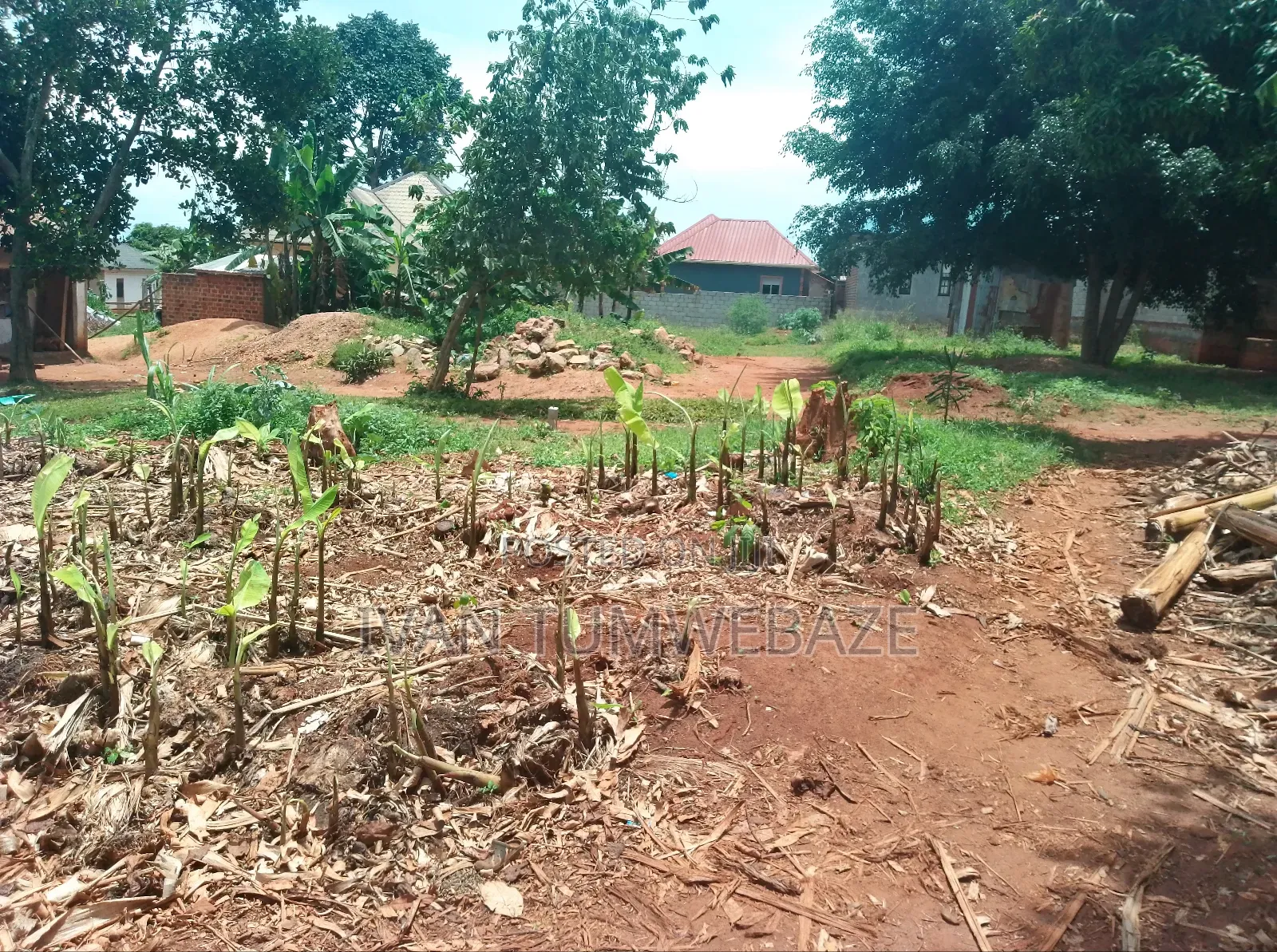 Plot for Sale in Kawuku Ziru. 45/45ft