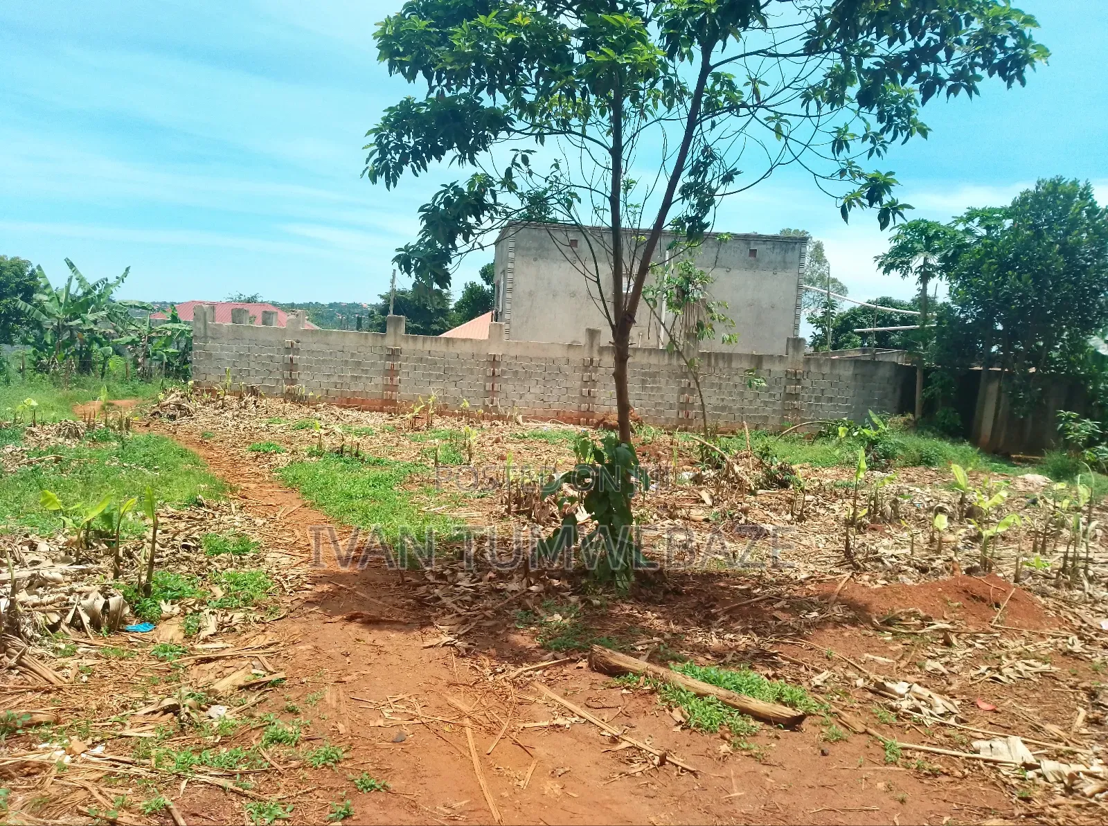 Plot for Sale in Kawuku Ziru. 45/45ft