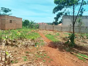Plot for Sale in Kawuku Ziru. 45/45ft
