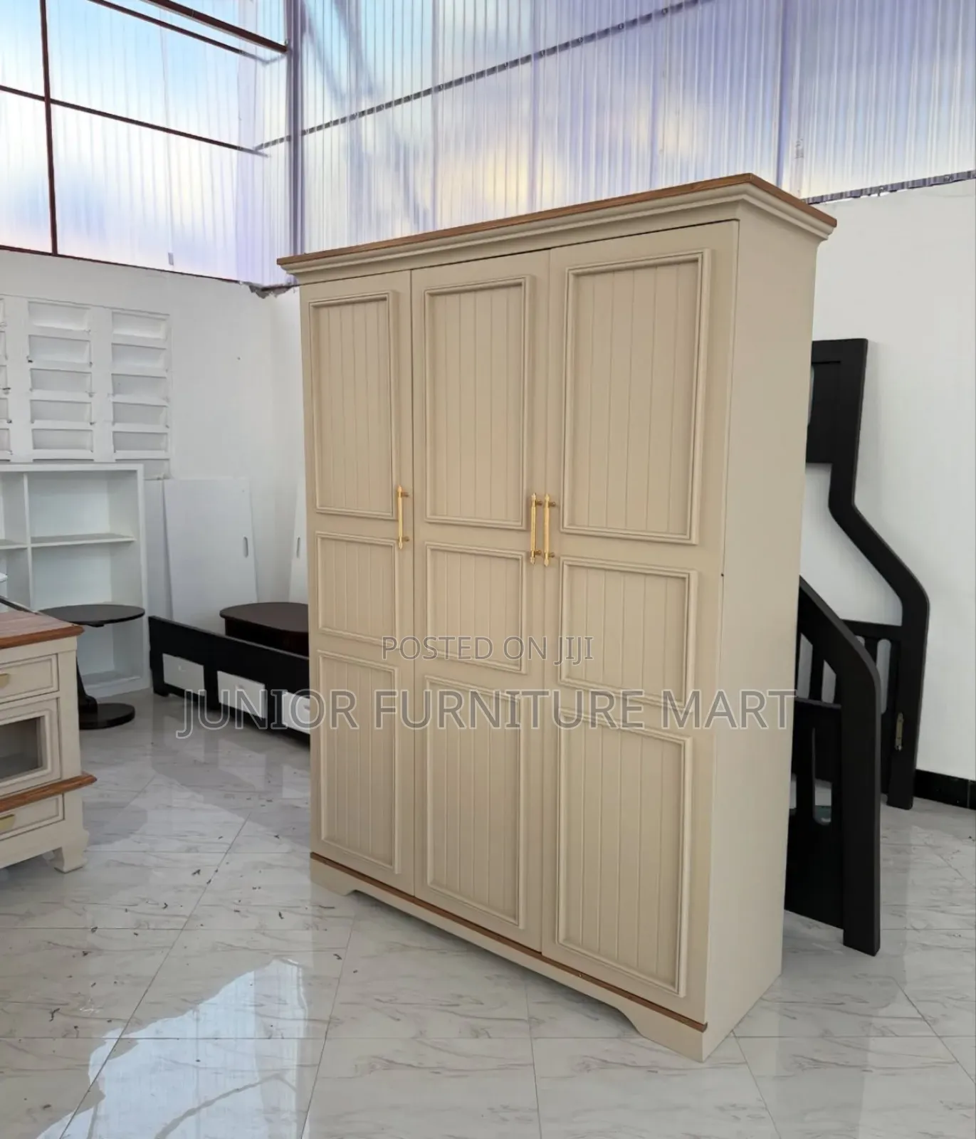 Trending Wardrobe
