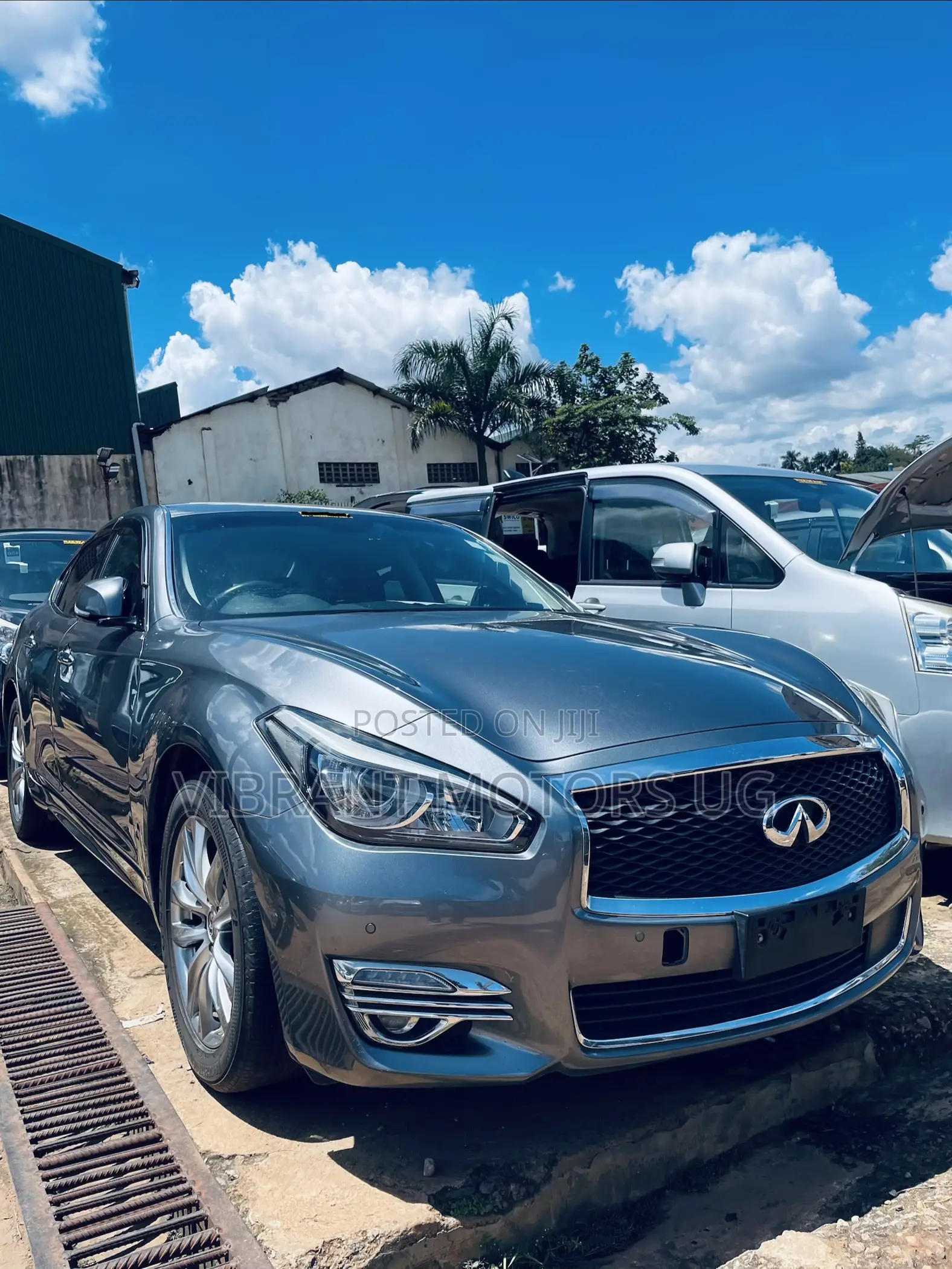 Nissan Fuga 2015 Gray