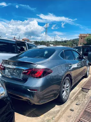 Nissan Fuga 2015 Gray
