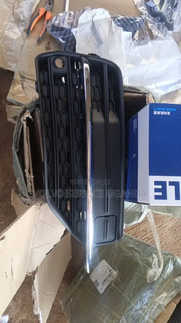 Front Lower Bumper Fog Light Grilles Trim Designed for Volvo Xc90.
