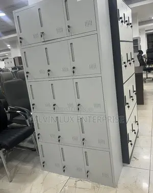 Locker 18 Shelves