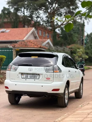 Toyota Harrier 2.4 2012 White