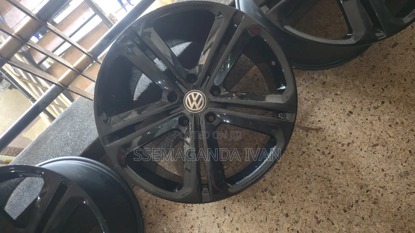 Volkswagen Toureg Rims Black 20 Size