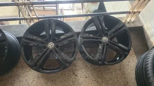 Volkswagen Toureg Rims Black 20 Size