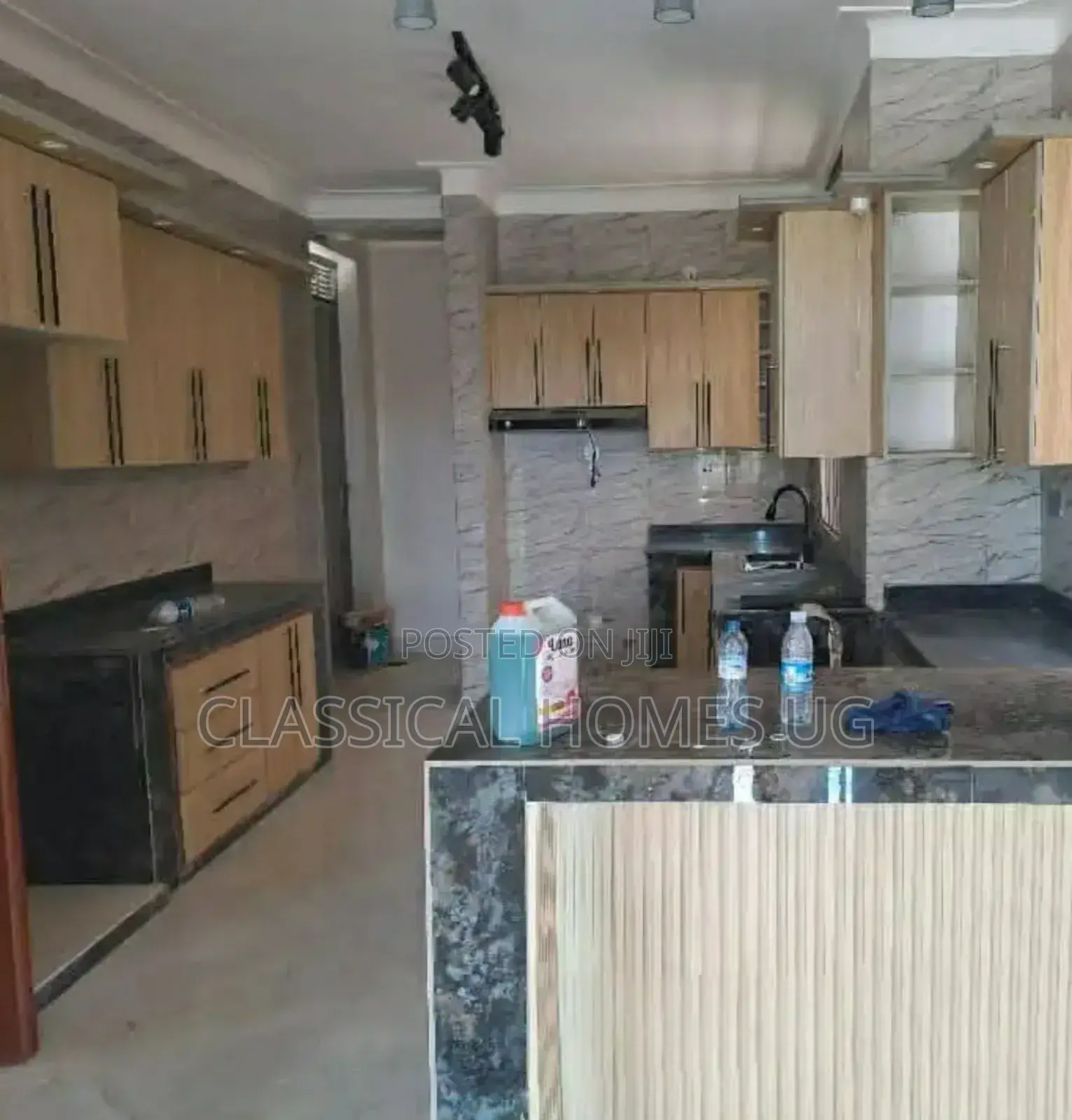 3bdrm Duplex in Muyenga, Central Division for rent