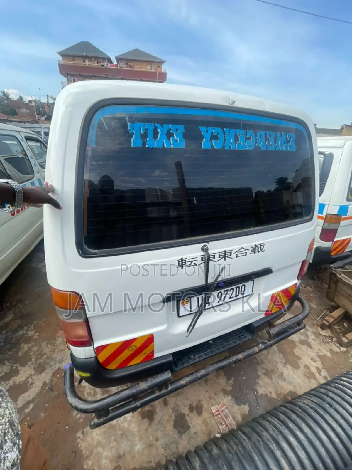 Toyota HiAce 1999 White