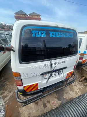 Toyota HiAce 1999 White