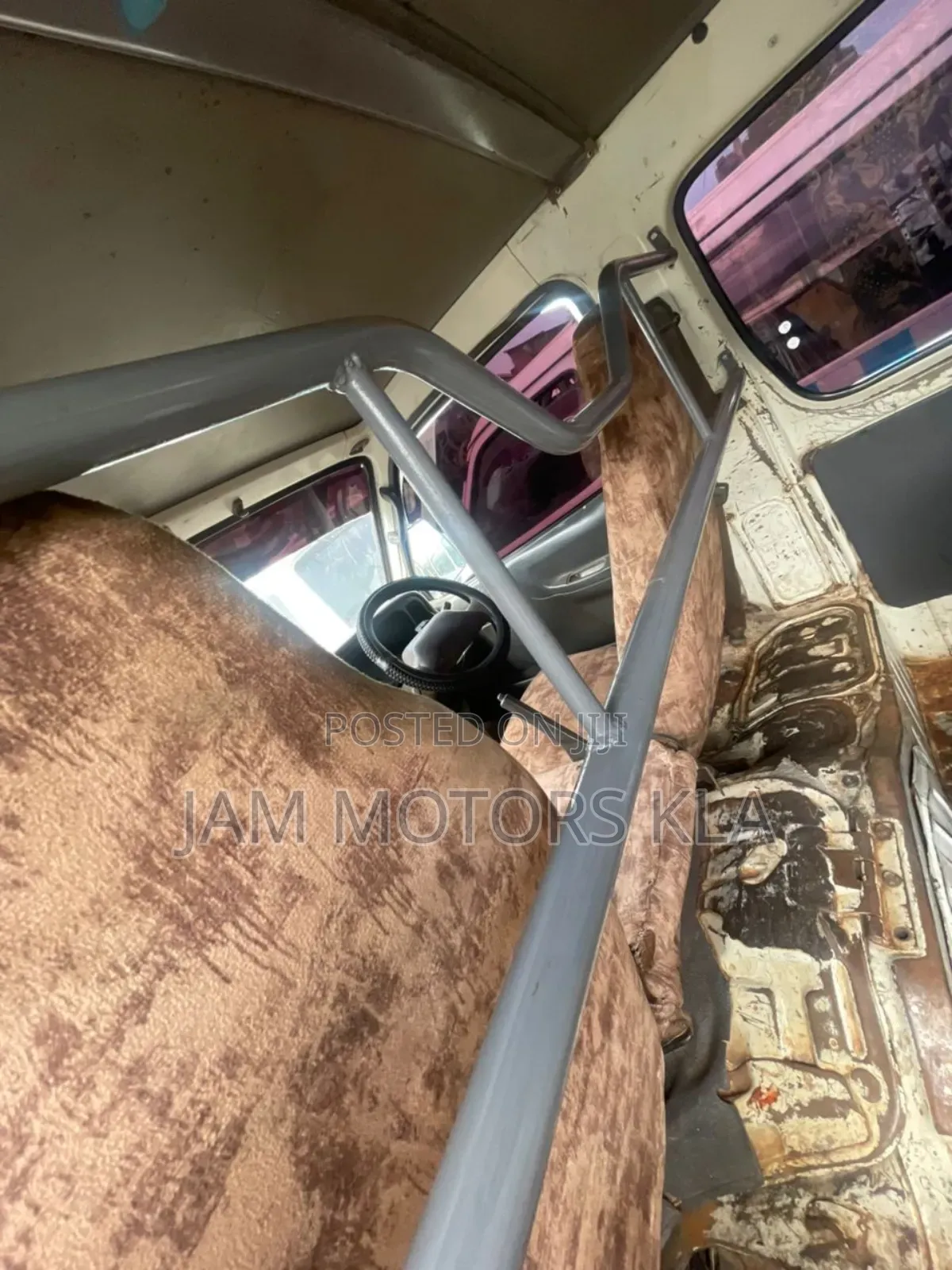 Toyota HiAce 1999 White